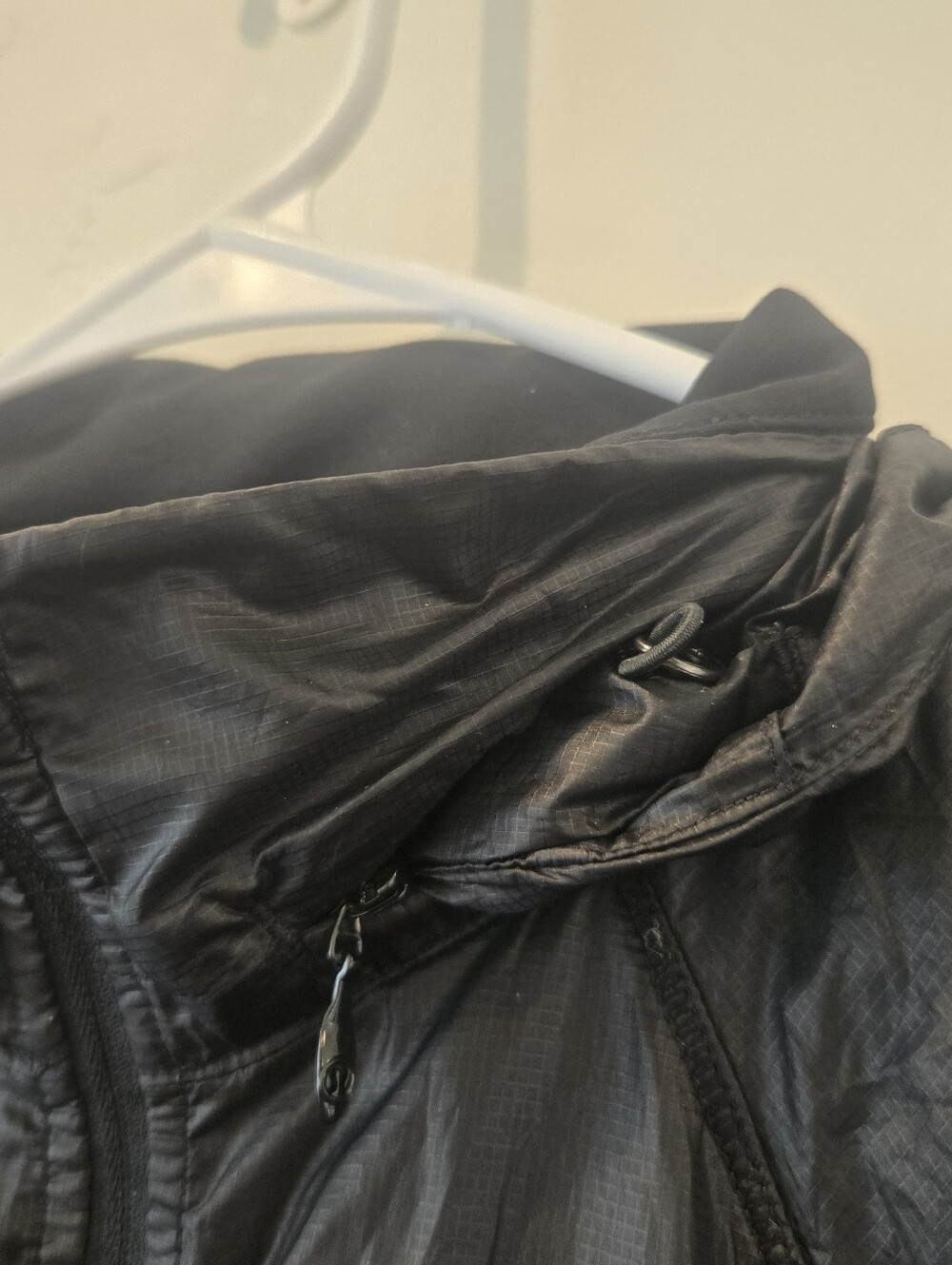Lululemon Jacket - Picture 4 of 11